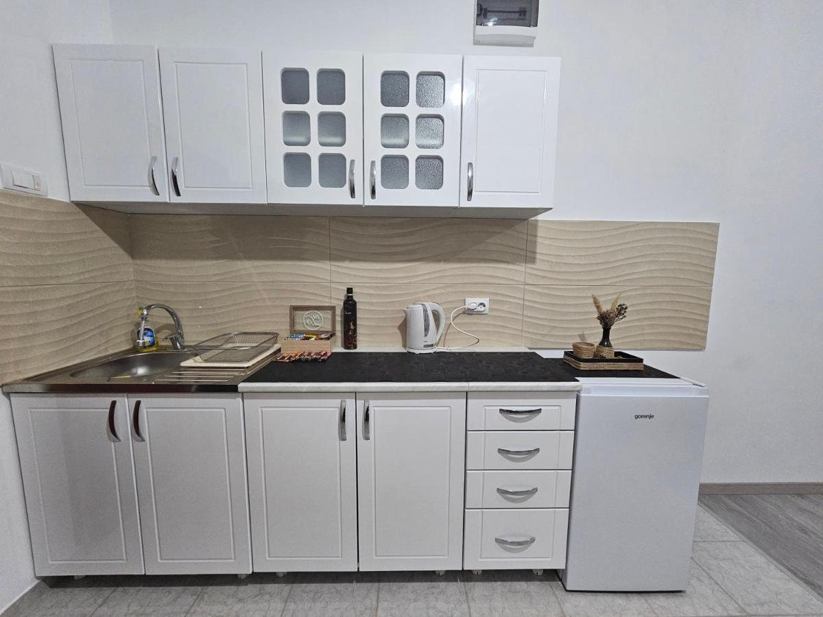 Sleep & Go Apartment Surčin Екстериор снимка