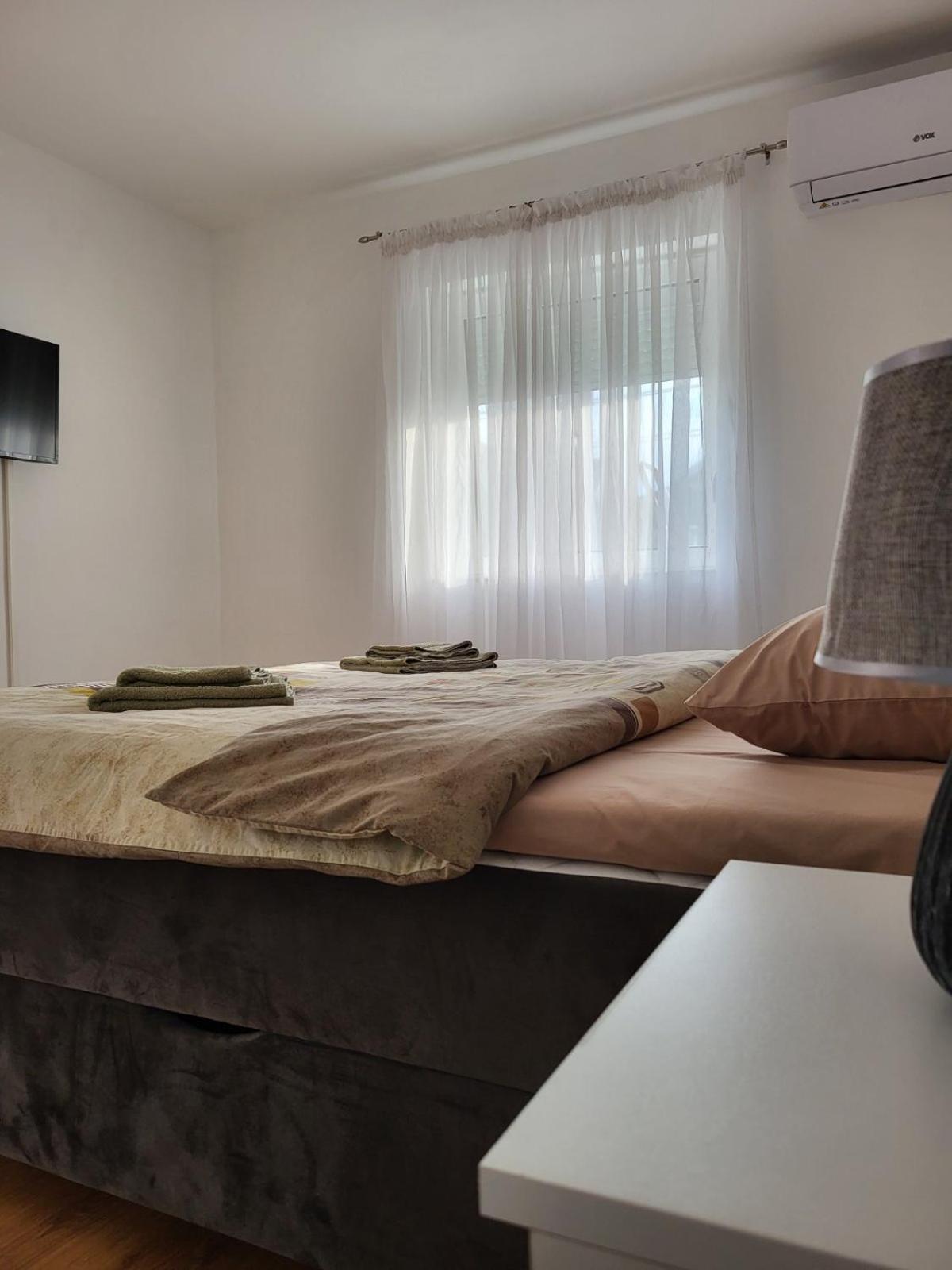 Sleep & Go Apartment Surčin Екстериор снимка